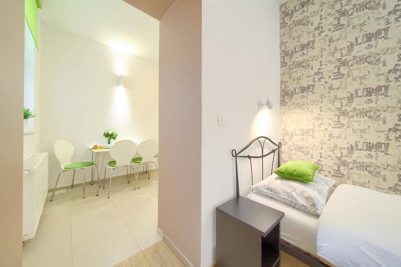 Logo Apartments 5 Min Walk To Main Square Zagreb Exterior foto