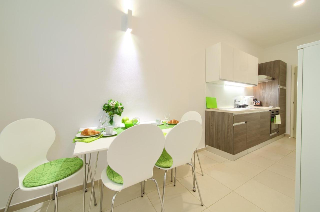 Logo Apartments 5 Min Walk To Main Square Zagreb Exterior foto